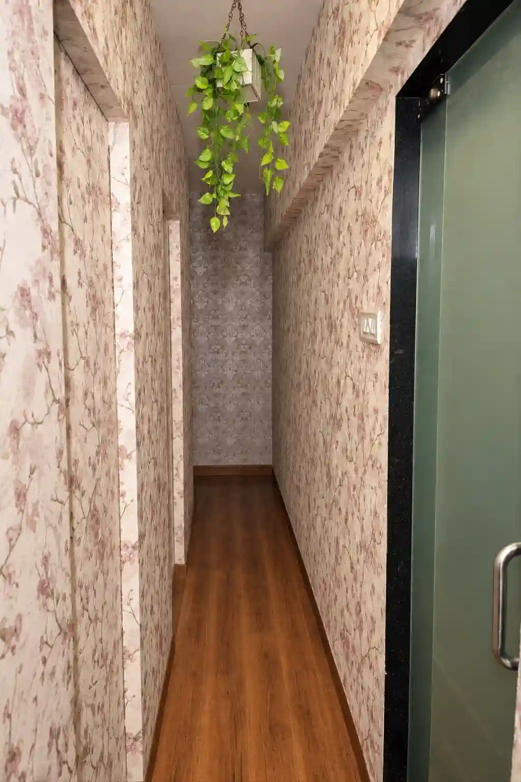 Corridor leading to the treatment rooms
